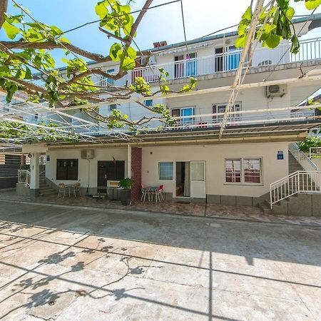 Apartments By The Sea Podaca, Makarska - 4734 Ngoại thất bức ảnh