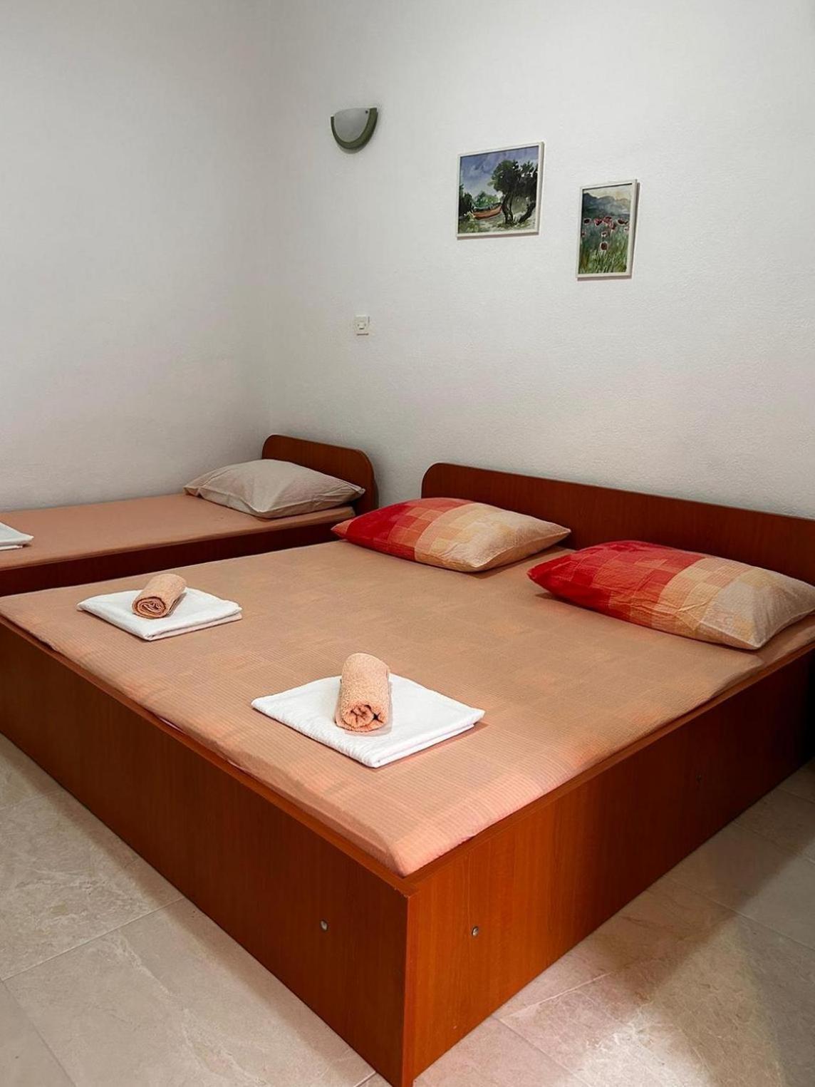 Apartments By The Sea Podaca, Makarska - 4734 Ngoại thất bức ảnh