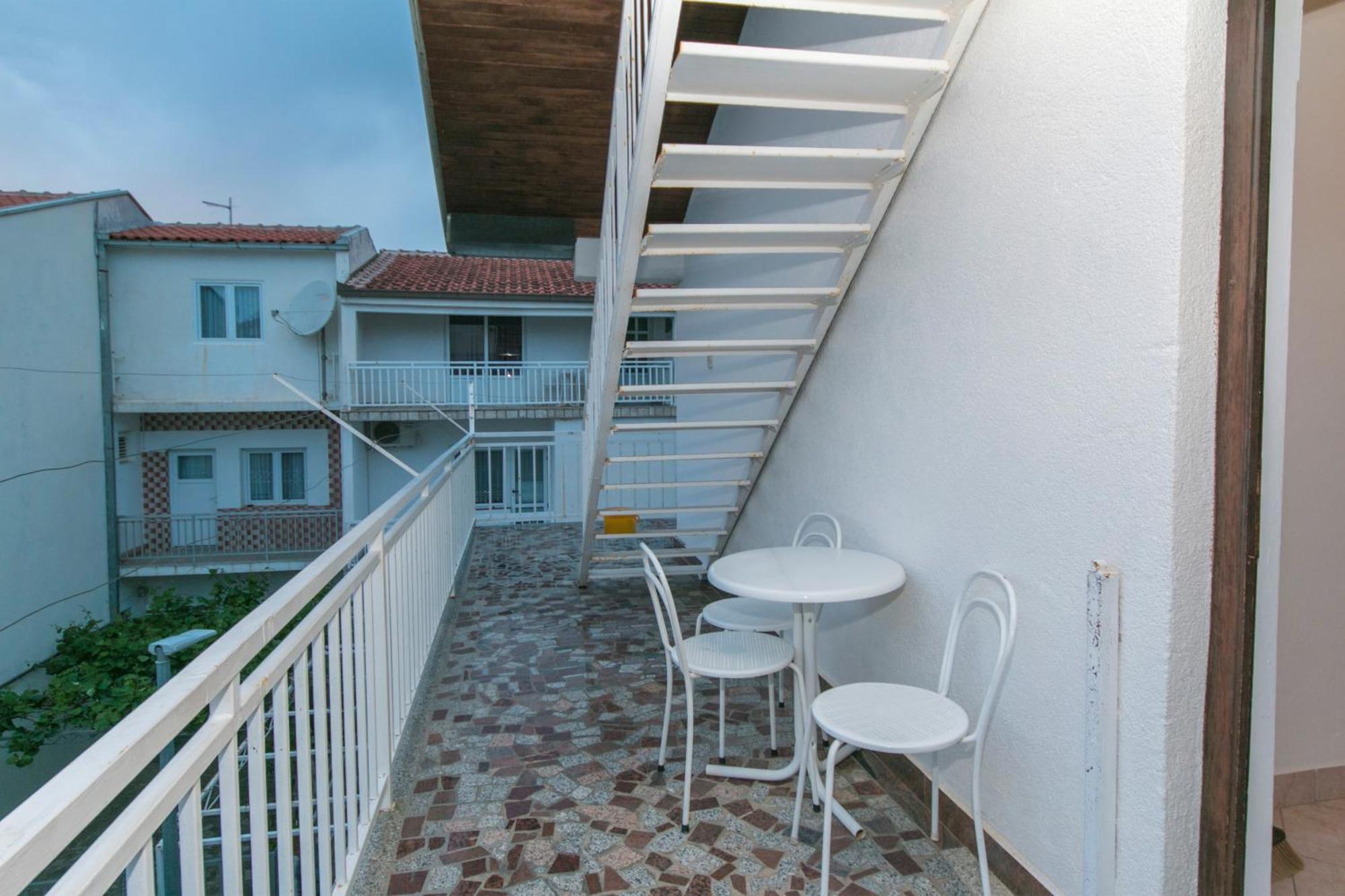 Apartments By The Sea Podaca, Makarska - 4734 Ngoại thất bức ảnh