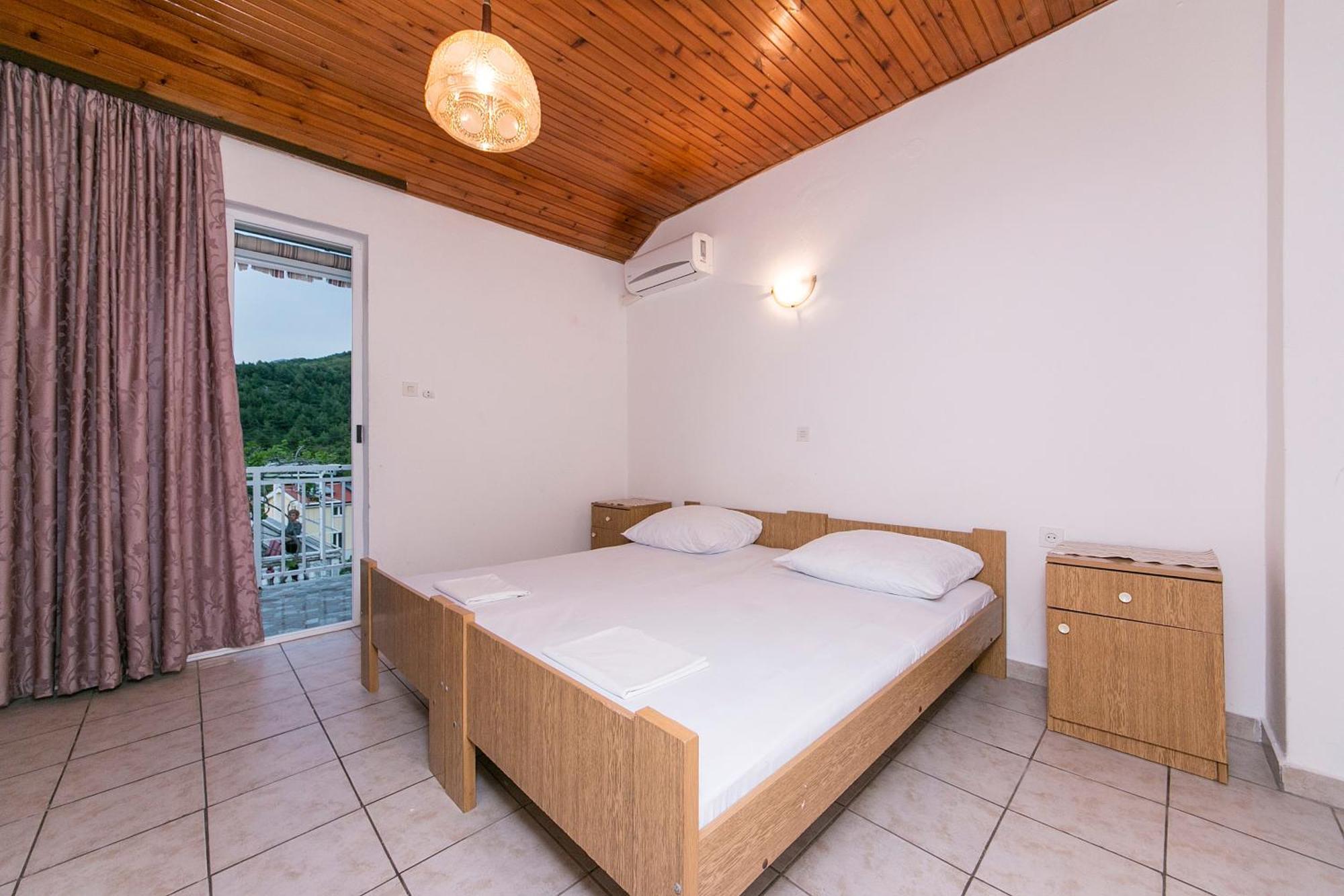 Apartments By The Sea Podaca, Makarska - 4734 Ngoại thất bức ảnh